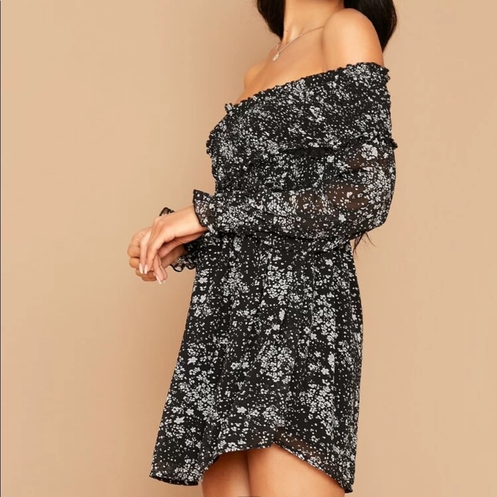 Dress - Picture 2 of 5